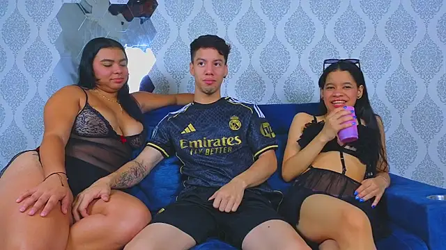 Snapshot of Twink_sensationx chatting on October 6, 2025, 1:23 pm Twink sensationx online show from October 6, 2025, 1:23 pm