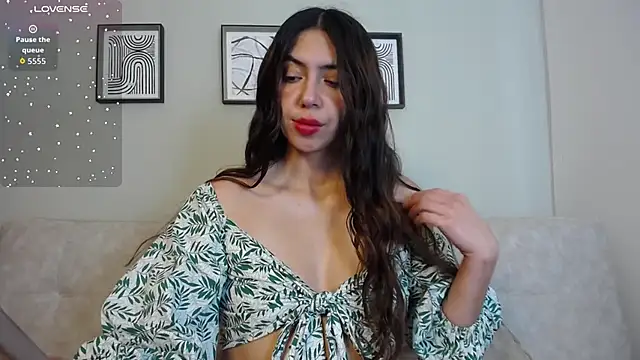 Valkiria lips online show from September 12, 2025, 8:30 pm