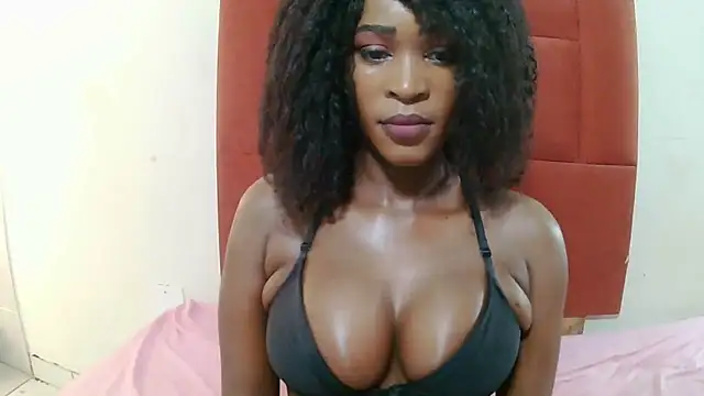 Snapshot of DesiredQueen25 chatting on October 23, 2025, 3:32 pm DesiredQueen25 online show from October 23, 2025, 3:32 pm