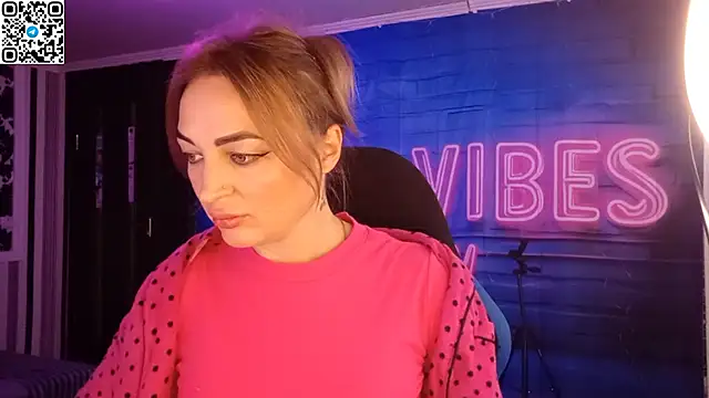 Blonde Temptation online show from October 30, 2025, 11:08 am