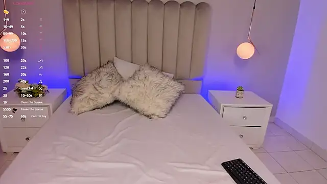 Snapshot of Dani_rosse_ chatting on September 30, 2025, 12:44 pm Dani rosse  online show from September 30, 2025, 12:44 pm