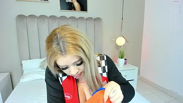 Snapshot of Dani_rosse_ chatting on February 20, 2026, 1:46 pm Dani rosse online show from February 20, 2026, 1:46 pm