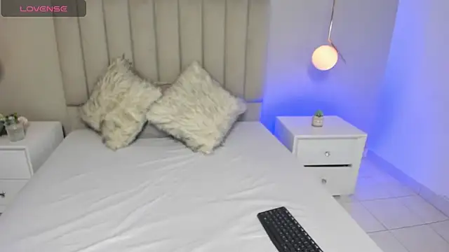 Snapshot of Dani_rosse_ chatting on October 10, 2025, 12:39 pm Dani rosse  online show from October 10, 2025, 12:39 pm