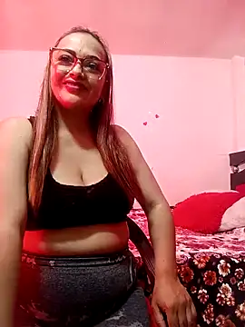 Snapshot of Lady_16 chatting on October 2, 2025, 9:29 pm Lady 16 online show from October 2, 2025, 9:29 pm