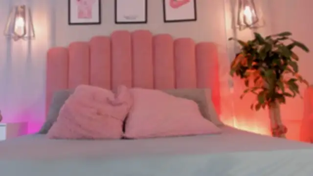 raven black  online show from October 2, 2025, 1:25 pm