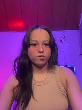 Eymmy 24 online show from November 23, 2025, 3:16 am