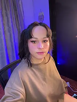 Eymmy 24 online show from December 19, 2025, 2:15 am