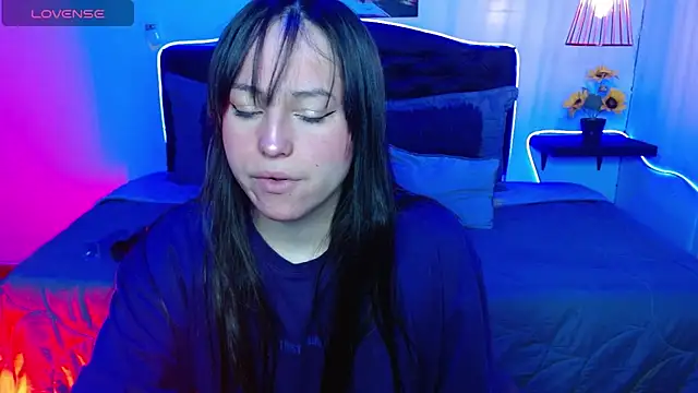 Eymmy 24 online show from September 26, 2025, 2:40 am