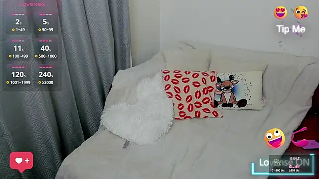 MiaKiittyy online show from February 11, 2026, 10:42 pm