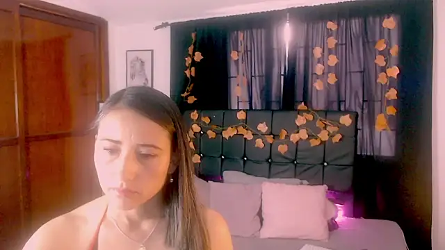 Snapshot of Sofia-mel chatting on September 30, 2025, 3:40 pm Sofia-mel online show from September 30, 2025, 3:40 pm