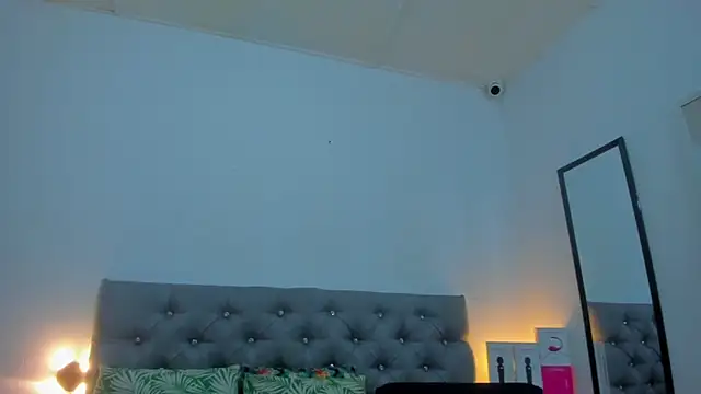 Snapshot of neferet_opal chatting on October 24, 2025, 12:42 am neferet opal online show from October 24, 2025, 12:42 am