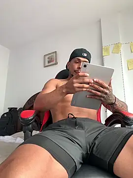 Snapshot of DeimonOficial chatting on October 7, 2025, 4:41 pm DeimonOficial online show from October 7, 2025, 4:41 pm