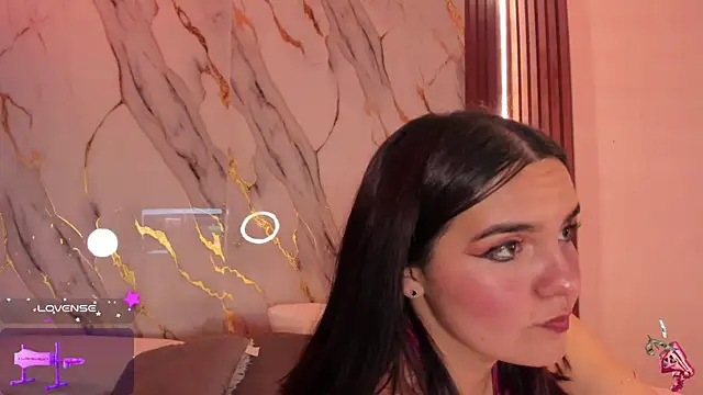 alicecute77 online show from September 28, 2025, 3:24 am