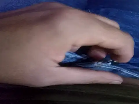 comobucetinhas online show from December 4, 2025, 9:36 pm