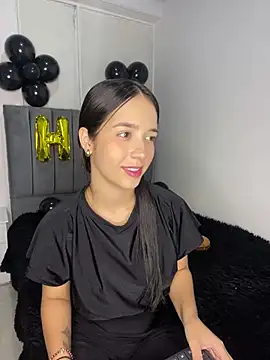 Snapshot of dalianataba chatting on February 3, 2026, 6:35 pm dalianataba online show from February 3, 2026, 6:35 pm