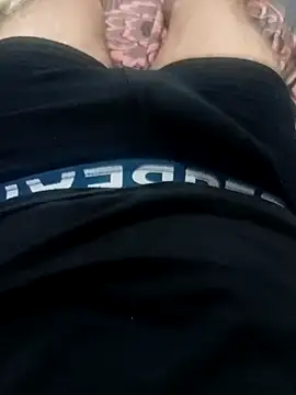 Snapshot of BRAYAN__22 chatting on October 24, 2025, 5:01 pm BRAYAN  22 online show from October 24, 2025, 5:01 pm