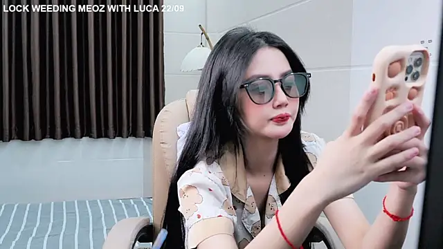 Meozbaby online show from September 16, 2025, 1:12 pm