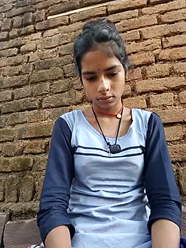 Snapshot of Gulika_Doshi chatting on October 15, 2025, 1:59 am Gulika Doshi online show from October 15, 2025, 1:59 am