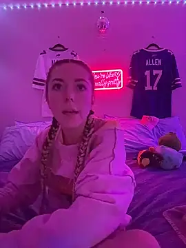 babygingerboo online show from April 22, 2026, 6:42 am