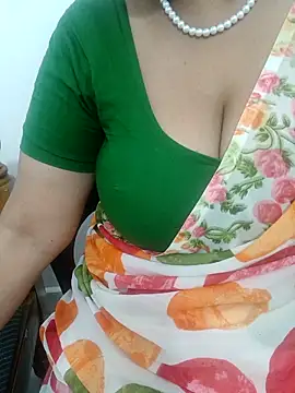 Snapshot of tami_lavanya chatting on February 1, 2026, 12:58 pm tami lavanya online show from February 1, 2026, 12:58 pm