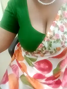 Snapshot of tami_lavanya chatting on December 15, 2025, 4:07 am tami lavanya online show from December 15, 2025, 4:07 am