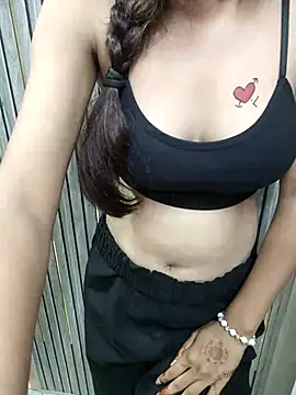 Snapshot of Aarti-kumri chatting on September 19, 2025, 5:44 am Aarti-kumri online show from September 19, 2025, 5:44 am