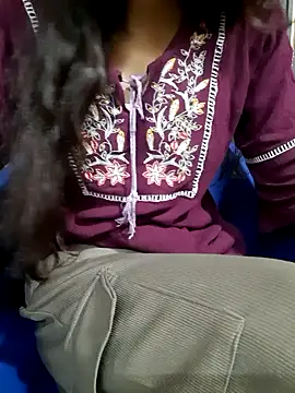 Snapshot of Aarti-kumri chatting on October 30, 2025, 4:48 pm Aarti-kumri online show from October 30, 2025, 4:48 pm