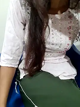 Snapshot of Aarti-kumri chatting on October 31, 2025, 10:23 am Aarti-kumri online show from October 31, 2025, 10:23 am