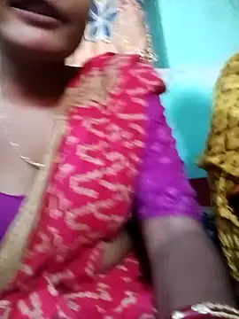 Snapshot of IMOISHY chatting on October 16, 2025, 5:16 am IMOISHY online show from October 16, 2025, 5:16 am