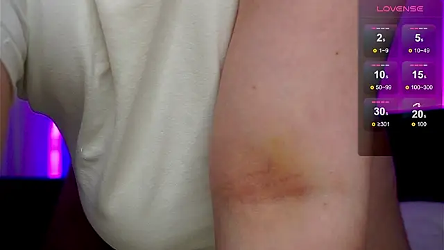 Snapshot of teyasunny chatting on October 28, 2025, 7:57 pm teyasunny online show from October 28, 2025, 7:57 pm