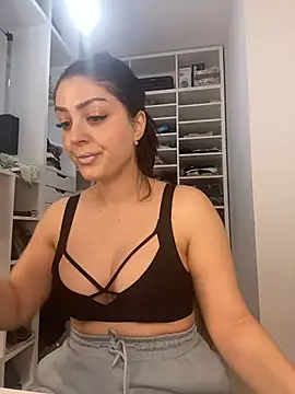 Lexi Storm online show from November 28, 2025, 5:51 am