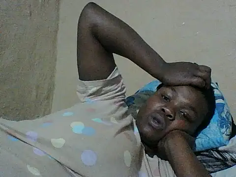 Snapshot of chocolateboobs92 chatting on September 27, 2025, 1:56 am chocolateboobs92 online show from September 27, 2025, 1:56 am