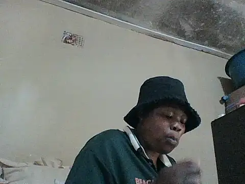 Snapshot of chocolateboobs92 chatting on September 25, 2025, 9:59 am chocolateboobs92 online show from September 25, 2025, 9:59 am