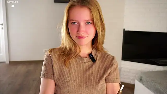 DorianCrofoot online show from September 12, 2025, 11:32 am