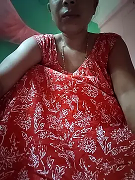 Snapshot of Magic-heart1 chatting on October 13, 2025, 6:59 am Magic-heart1 online show from October 13, 2025, 6:59 am