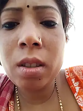 Snapshot of Magic-heart1 chatting on October 17, 2025, 2:26 am Magic-heart1 online show from October 17, 2025, 2:26 am