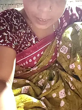 Snapshot of Magic-heart1 chatting on October 2, 2025, 12:30 pm Magic-heart1 online show from October 2, 2025, 12:30 pm