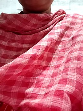 Snapshot of Magic-heart1 chatting on October 17, 2025, 11:39 pm Magic-heart1 online show from October 17, 2025, 11:39 pm