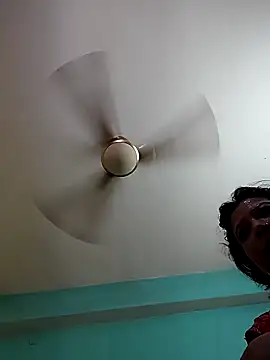 Snapshot of Magic-heart1 chatting on September 19, 2025, 10:52 am Magic-heart1 online show from September 19, 2025, 10:52 am