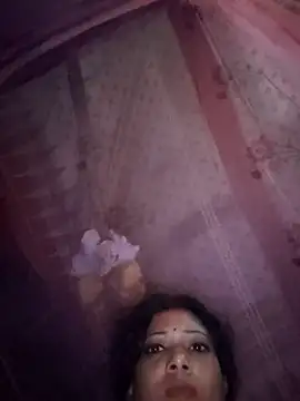 Snapshot of Magic-heart1 chatting on September 15, 2025, 3:51 am Magic-heart1 online show from September 15, 2025, 3:51 am