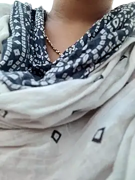 Snapshot of Magic-heart1 chatting on October 16, 2025, 12:52 am Magic-heart1 online show from October 16, 2025, 12:52 am