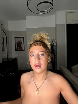 Snapshot of Aurorajadex chatting on October 10, 2025, 9:54 am Aurorajadex online show from October 10, 2025, 9:54 am