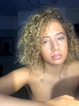 Snapshot of Aurorajadex chatting on October 11, 2025, 7:48 pm Aurorajadex online show from October 11, 2025, 7:48 pm