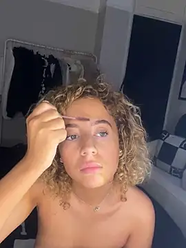 Snapshot of Aurorajadex chatting on October 17, 2025, 3:14 pm Aurorajadex online show from October 17, 2025, 3:14 pm