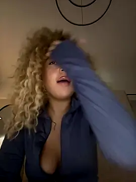 Snapshot of Aurorajadex chatting on September 22, 2025, 2:01 pm Aurorajadex online show from September 22, 2025, 2:01 pm