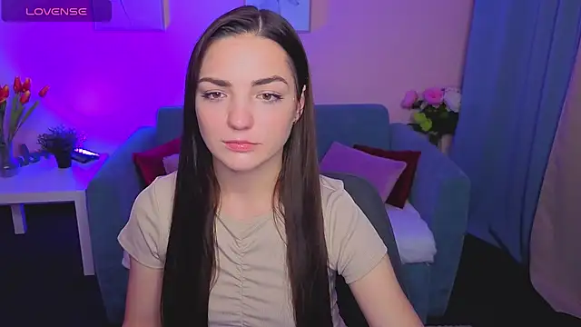 MyEllaLuvs online show from October 5, 2025, 8:21 pm