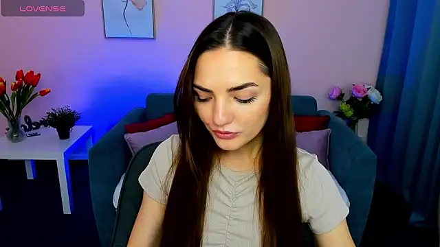 MyEllaLuvs online show from September 18, 2025, 8:12 pm