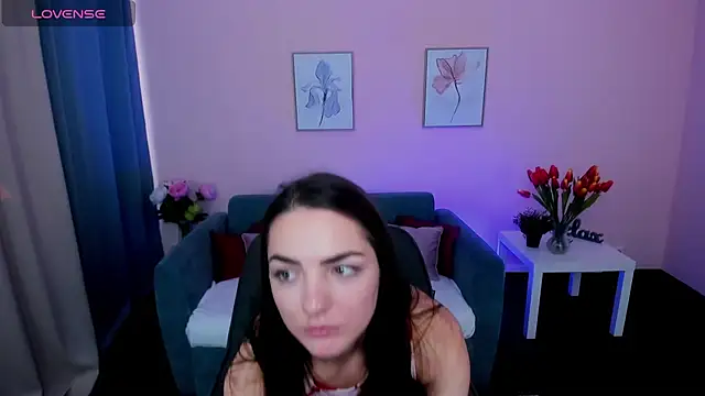MyEllaLuvs online show from September 16, 2025, 1:23 pm