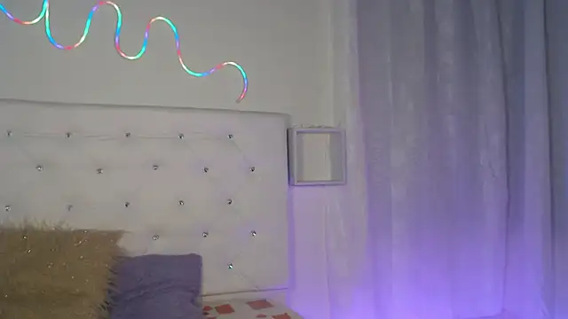 Snapshot of tatixxxvega chatting on October 1, 2025, 1:26 pm tatixxxvega online show from October 1, 2025, 1:26 pm