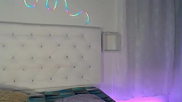 Snapshot of tatixxxvega chatting on October 8, 2025, 1:23 pm tatixxxvega online show from October 8, 2025, 1:23 pm